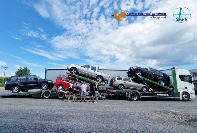 Вони прибули з Франції, щоб допомагати Україні