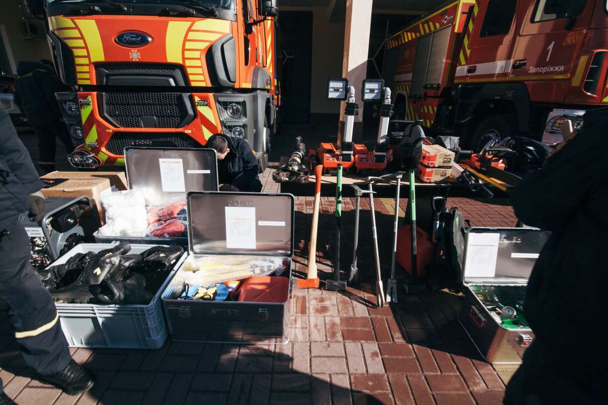 Допомога запорізьким рятувальникам від народу Франції