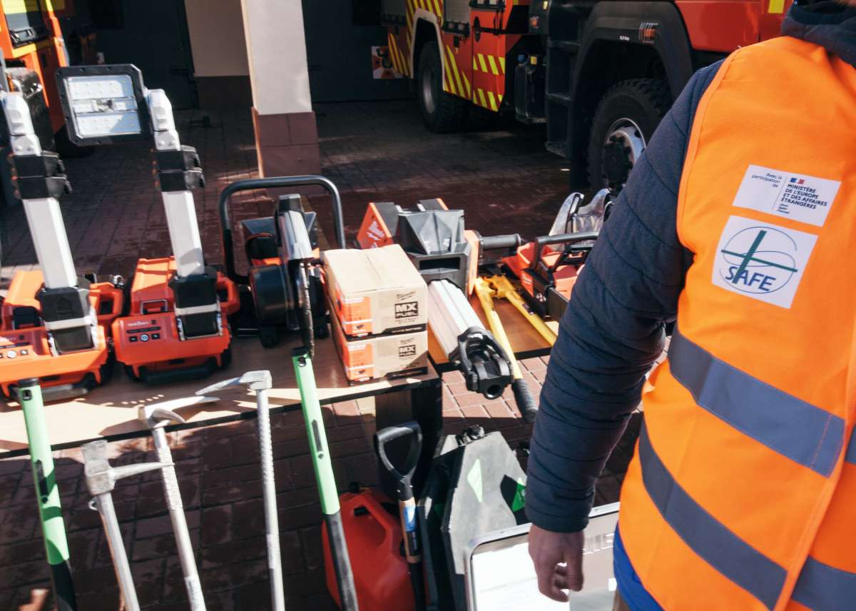 Допомога запорізьким рятувальникам від народу Франції