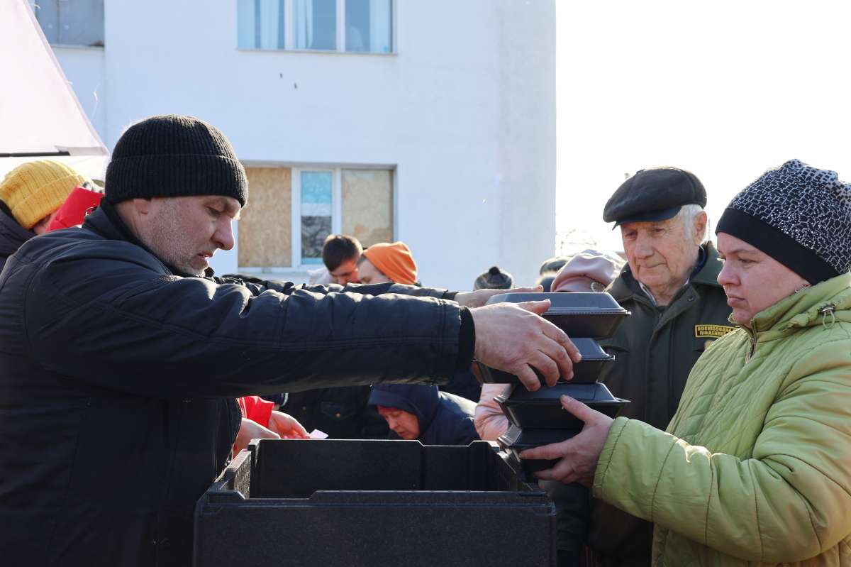 «Кухня без кордонів»: понад 67 тисяч порцій гарячих обідів протягом місяця