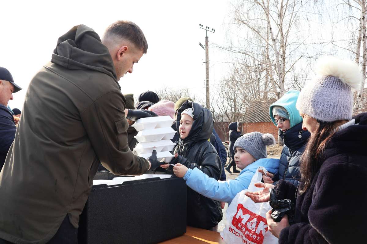 «Кухня без кордонів»: понад 67 тисяч порцій гарячих обідів протягом місяця