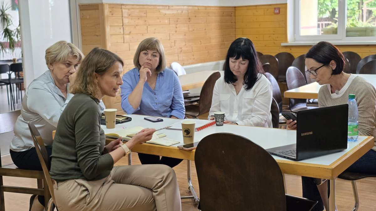 Попередження і вирішення конфліктних ситуацій: змістовний тренінг у Центрі «Парасолька»