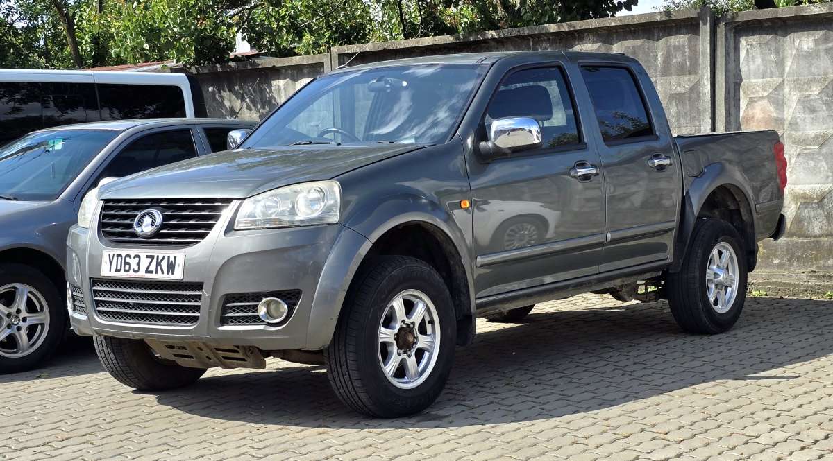 Автівки на посилення Захисників України