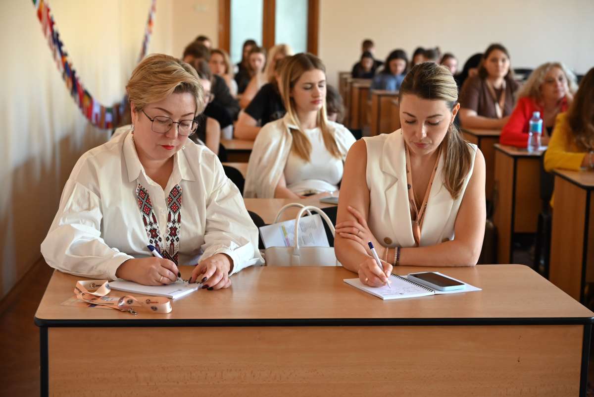 Майже 250 учасників долучилися до міжнародної науково-практичної конференції в Ужгороді. ФОТО|ВІДЕО