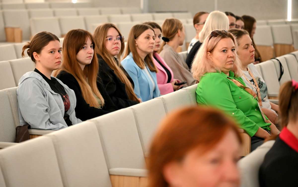 Майже 250 учасників долучилися до міжнародної науково-практичної конференції в Ужгороді. ФОТО|ВІДЕО